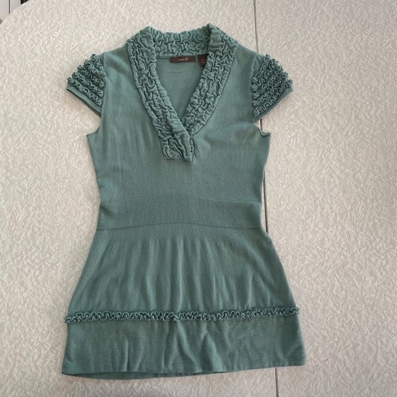 Heather B Knit Sage Green V-Neck top with Ruffle Design Size Small - Picture 4 of 6